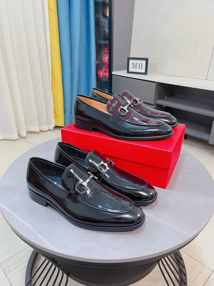 Men's shoes💰500🌸🌸[Ferragamo] Ferragamo's top men's business leather shoes💯Original copy of the official website, the upper is made of imported official website 1:1 material🍁Italian embossed cowhide🇮🇹Imported water-dyed leather lining. It’s definitely not made with ordinary craftsmanship, it’s the model used by celebrities! The factory’s craftsmanship is designed to create the most perfect shoes for trendy men! Code number 38-44 (45 can be customized)